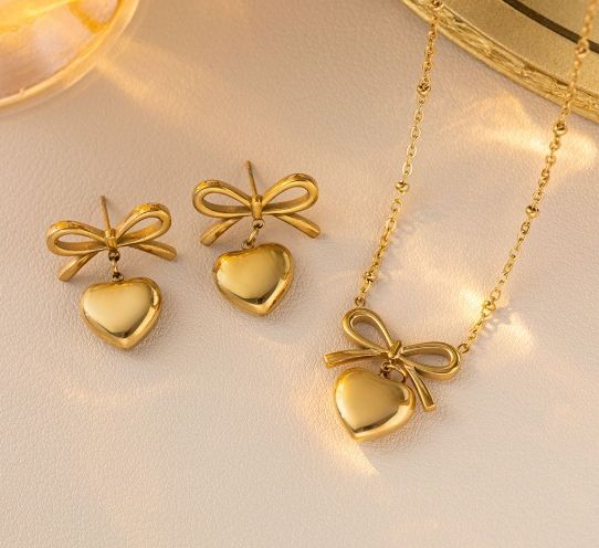 Heart & Bow shape Earstuds, Braclelet and Pendant