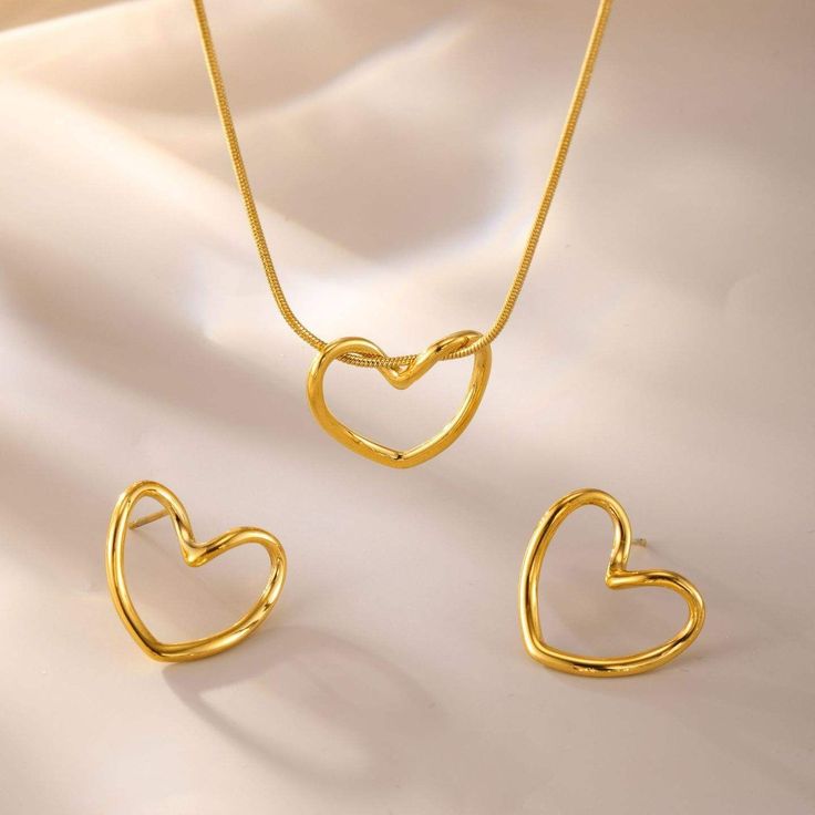 Heart knot Classy Pendant set