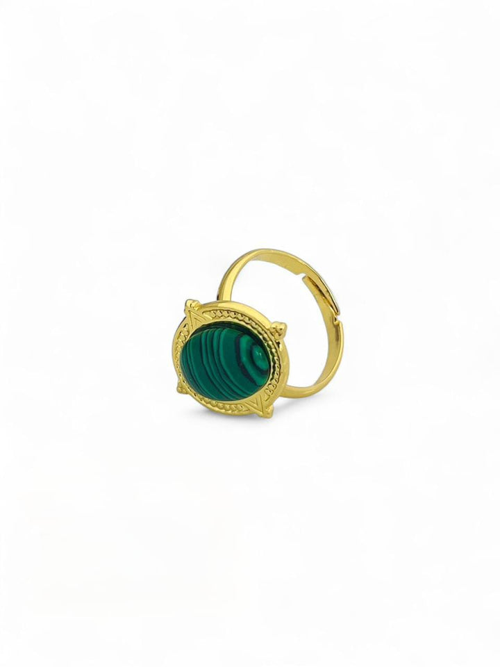 Fashion Ring green stone adjustible