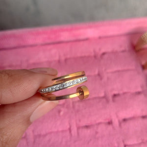 Fashion Nail Ring with stones