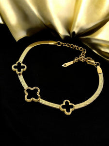 Stailess Steel Clove Flower Bracelet