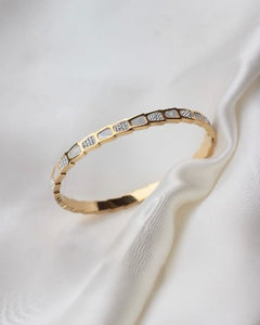 Elegant Hand Cuff – Stainless Steel,