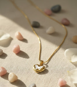 Vibrant heart pendent